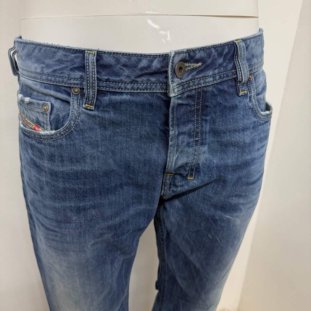 Diesel Vint. Zathan Regular Bootcut Medium Wash Distressed Made in Italy Size 33 - Picture 2 of 15